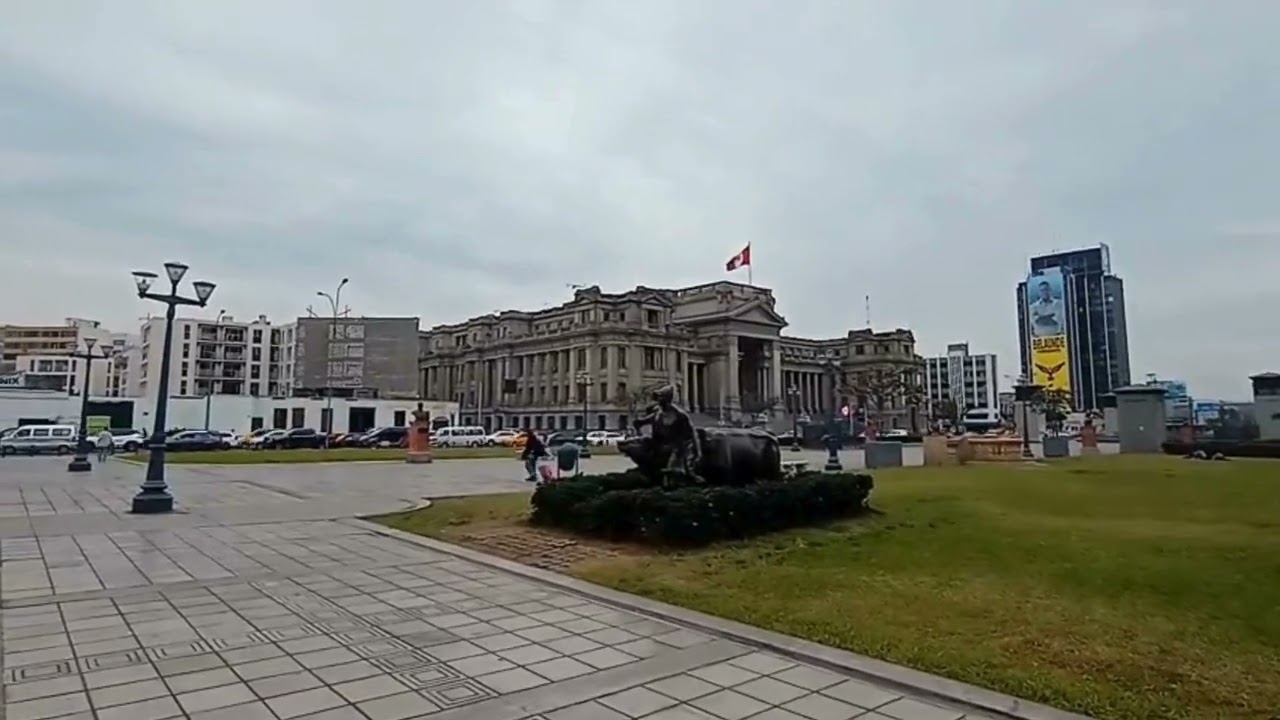 Lima morning walk in the city to relax. ASMR
