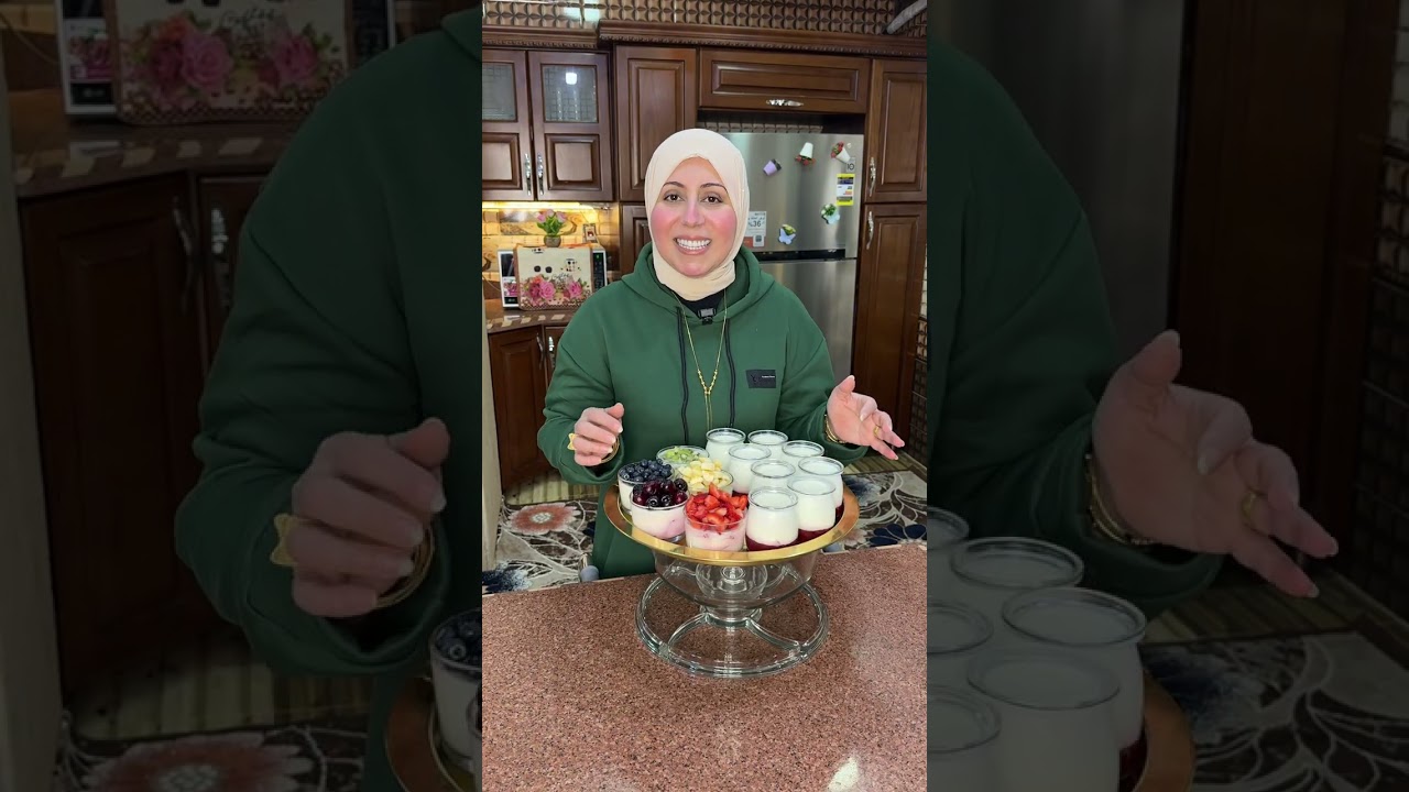 ادعولي ده حالي الحقيقي اللي بخبيه عليكوا بابتسامة حلوه 🥰 وبقالي فتره في السرير بتحرك بصعوبة اوي 😭