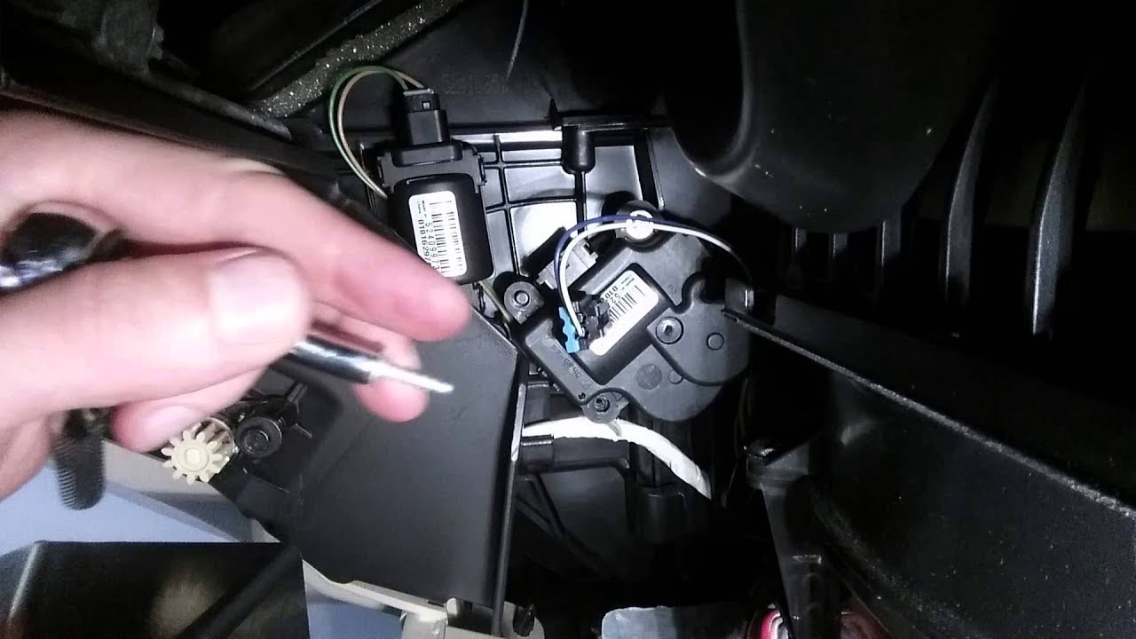 2015 Impala Limited - Heat Blend Actuator Replacement