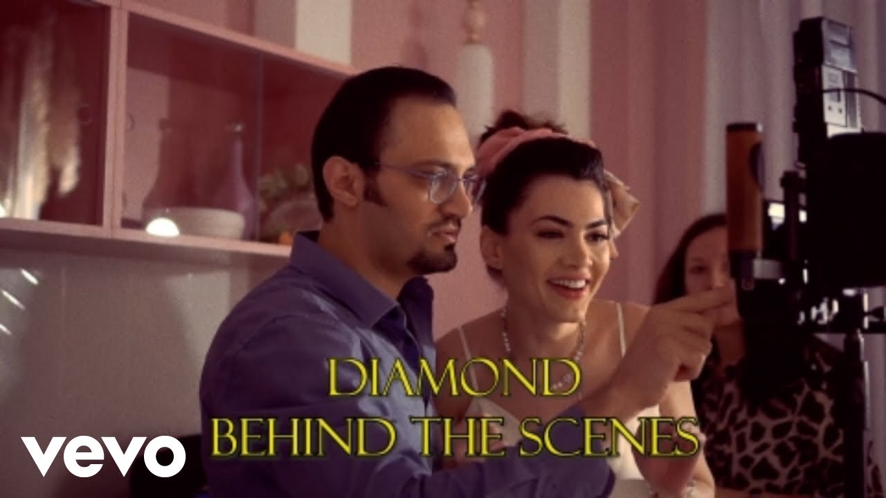 Suzie - Diamond Behind The Scenes