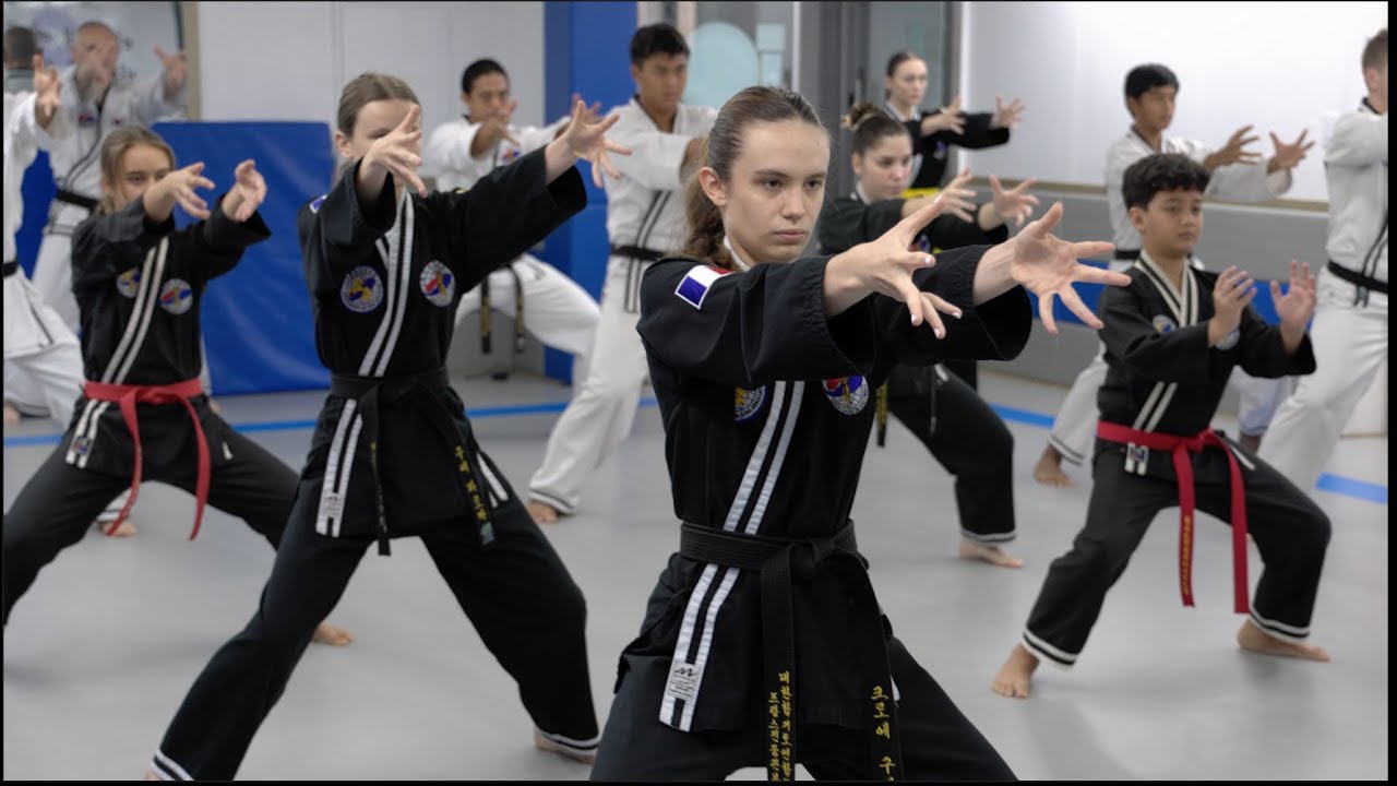 HAPKIDO - Chloé & Paloma In Korea - Episode 1