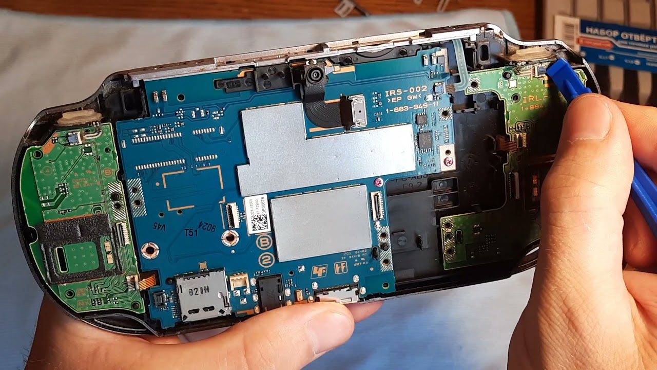 Ремонт замена дисплея PS Vita