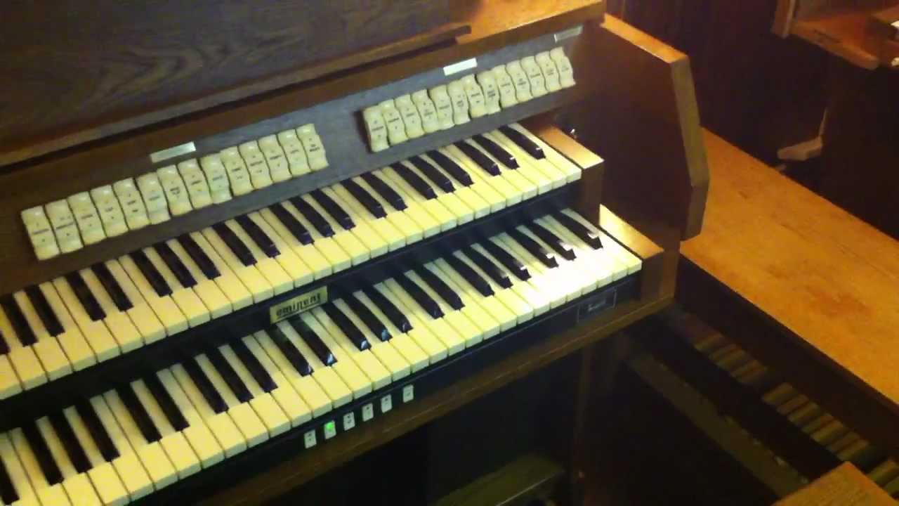 Eminent 7627 digital Sakralorgel Kirchenorgel Orgel mit Vollpedal und MIDI