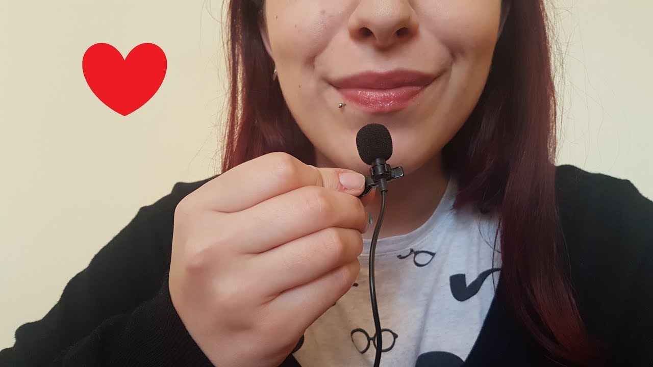 CLOSE UP Whispering! ASMR ITA con Mouth Sounds & Tapping
