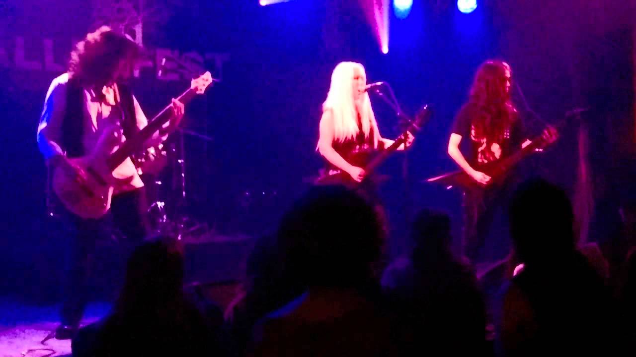 Disturbed @ Divan du Monde HD