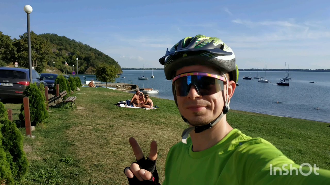 Lesom zo Zemplínskej Šíravy na Vinné jazero