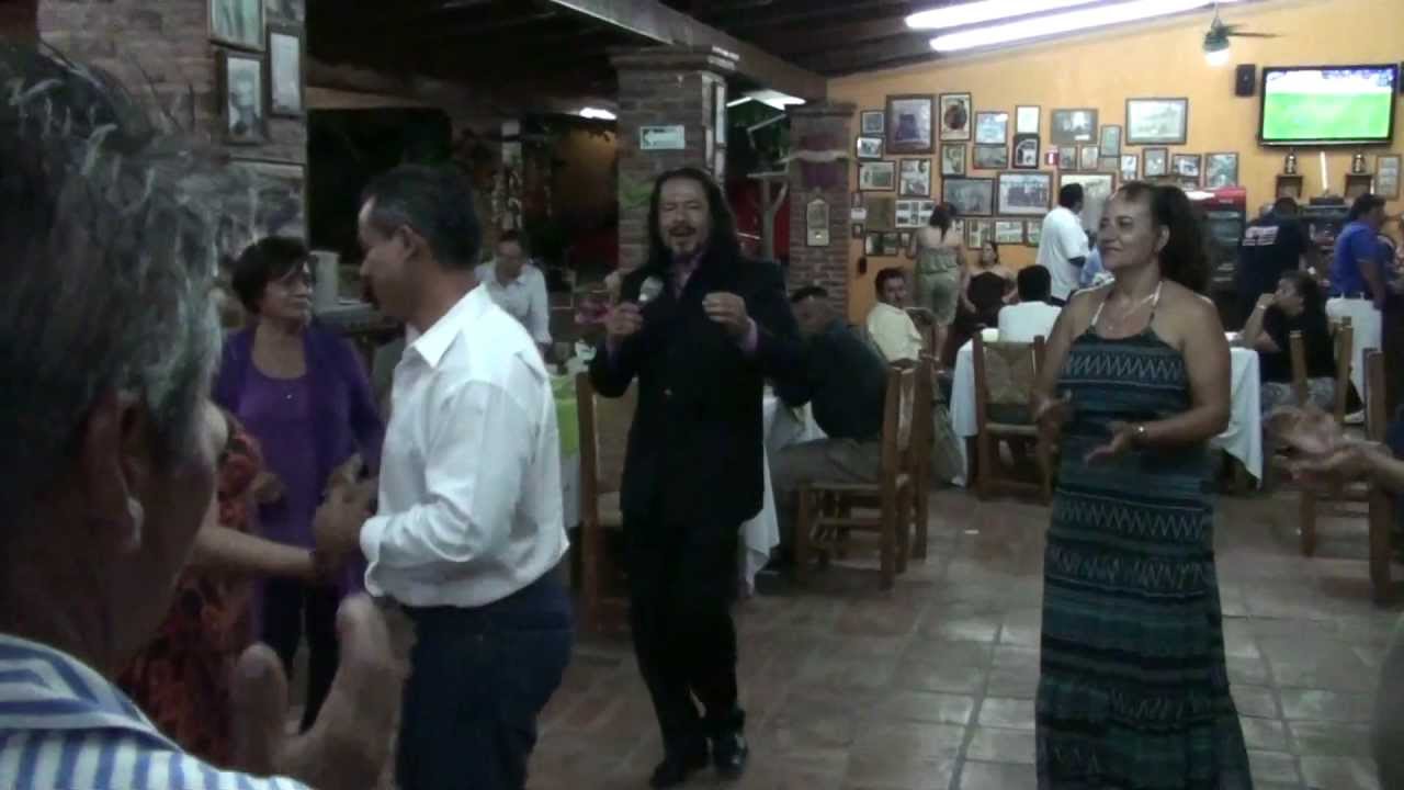 La capilla fiesta con el buki 2