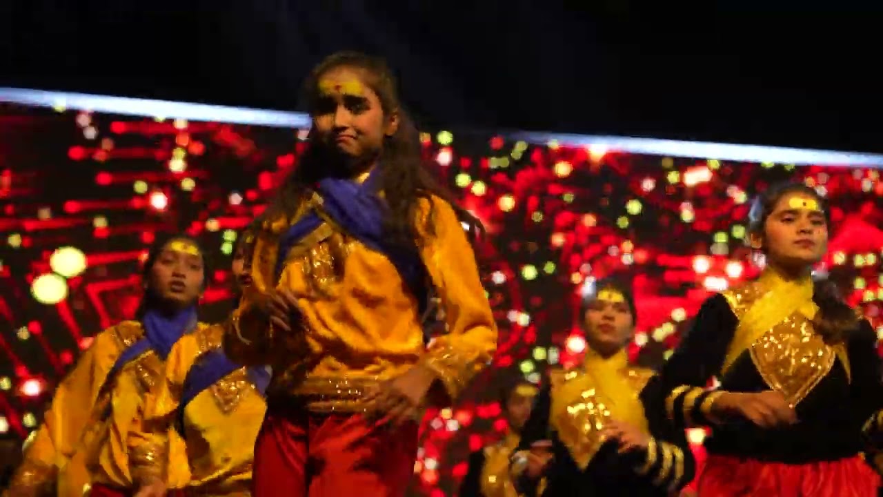 33 Dance by class 10 Girls