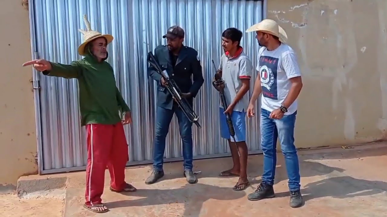 Seu Antônio quase morreu do coração quando viu os ladrões roubando o Fusca. #viral #humor #nordeste