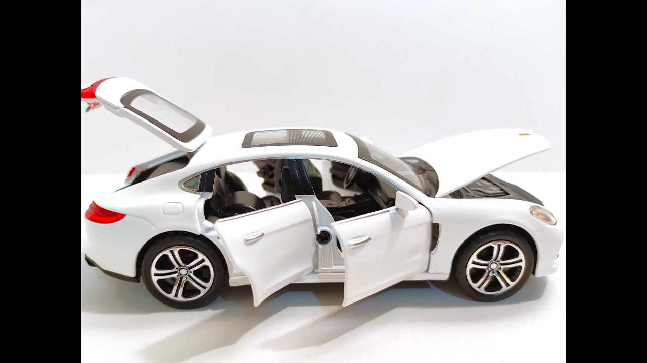 Unboxing Porsche Panamera 1:32 scale (Super Realistic Diecast Model)