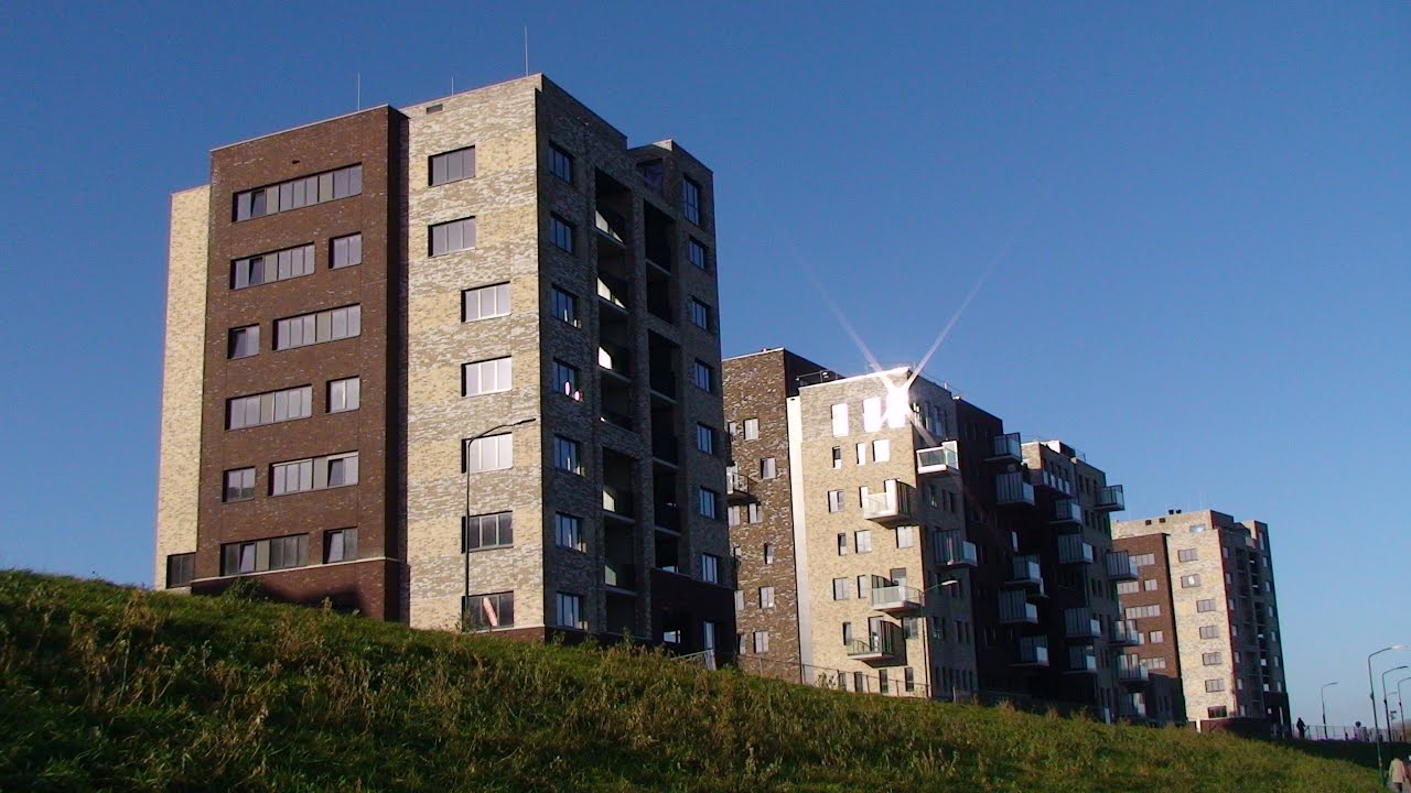 Oplevering Cuijkse Cantheelen,eerste bewoners ontvangen hun sleutel.