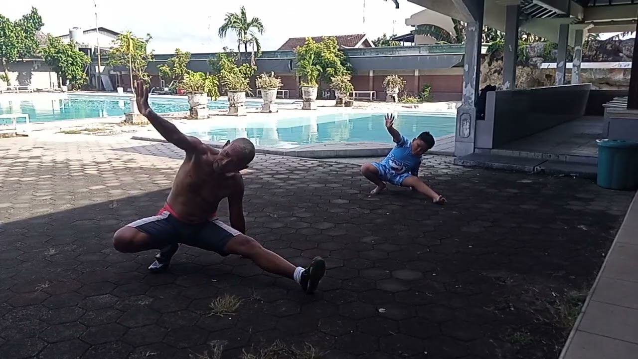 Pemanasan sebelum latihan renang (2) 15022026