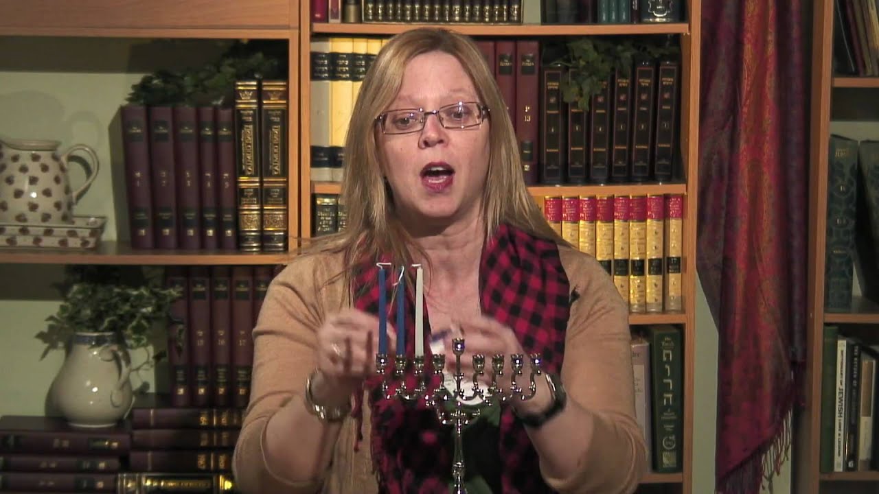 How to Light Chanukah Candles