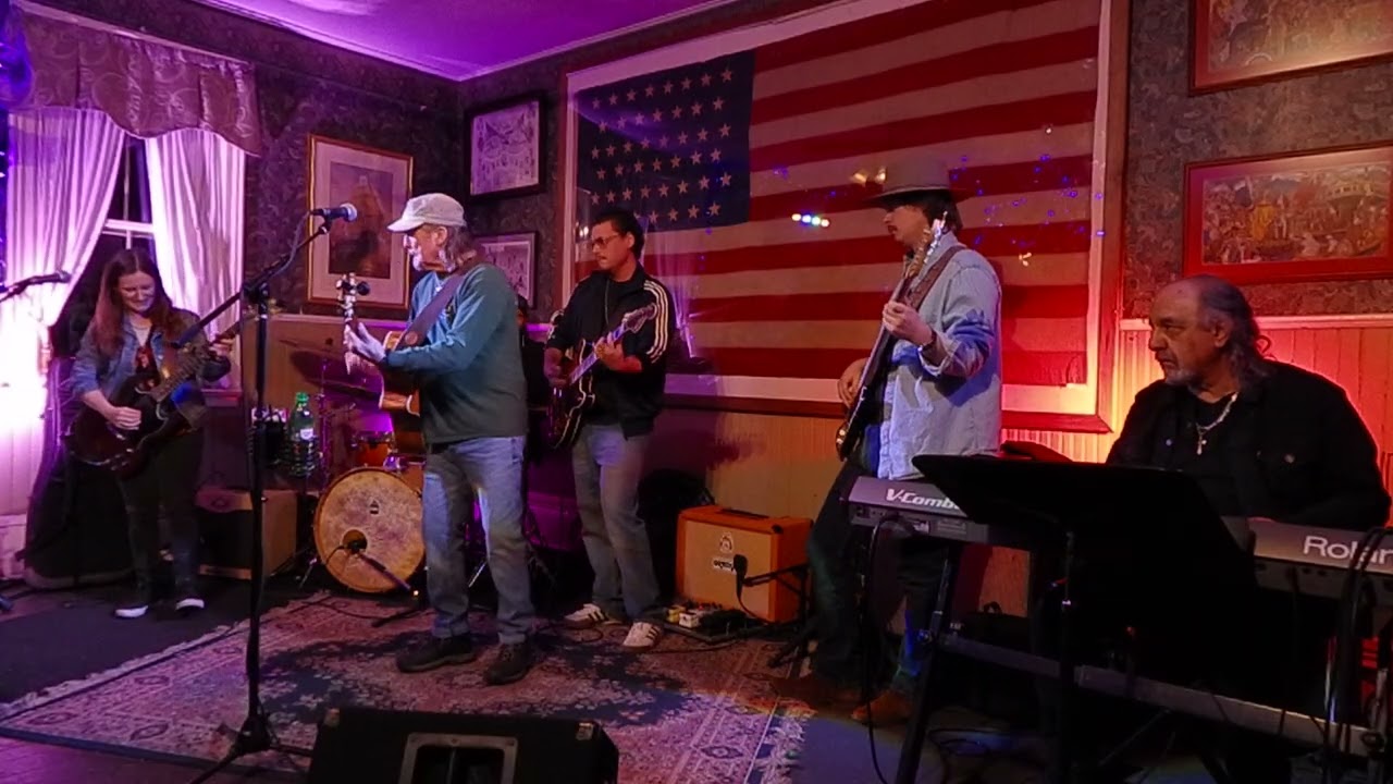 Music Sessions with David T. at the Ontario House aka 