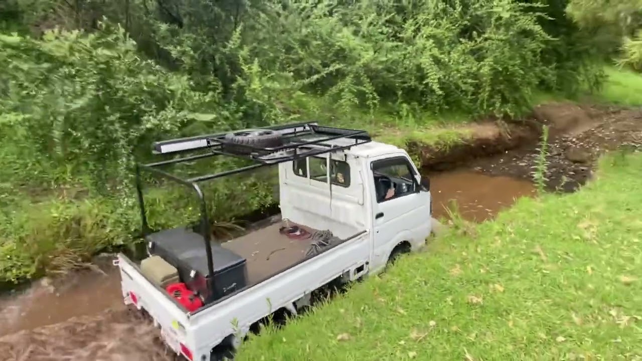 Kei truck water crossing 