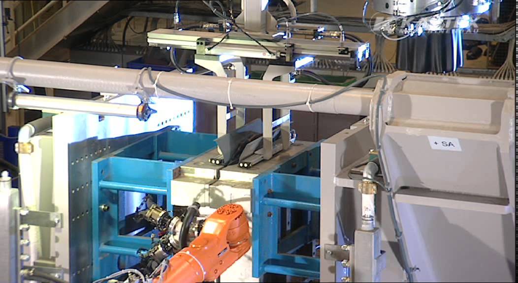 KBS 241 (Single Shuttle) - CoEx 6 Fuel Tank (Blow Molding Machine / Kautex Maschinenbau)