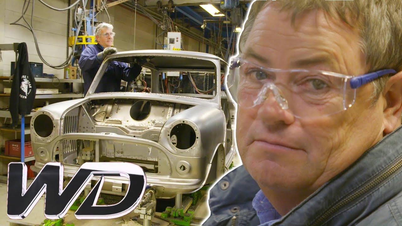 Mike Visits British Motor Heritage! | Mike Brewer's World Of Cars