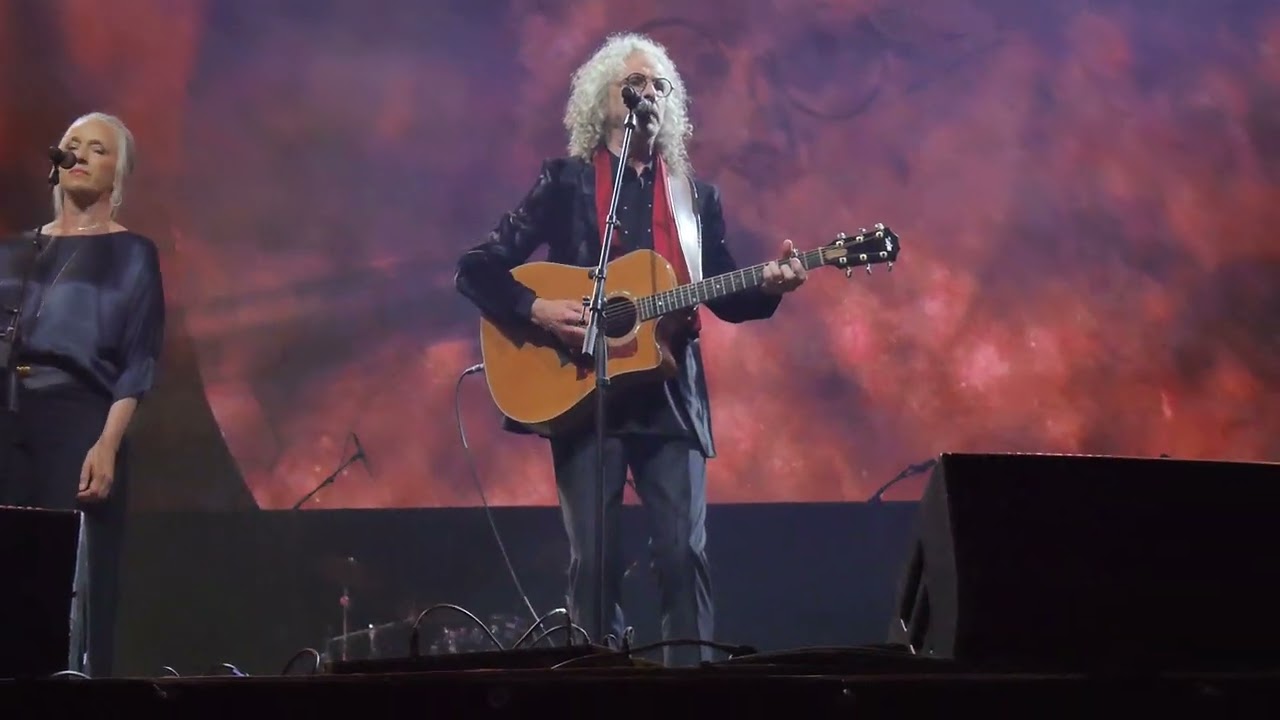 Jukka Leppilampi and friends - Laula Ihmisille live 