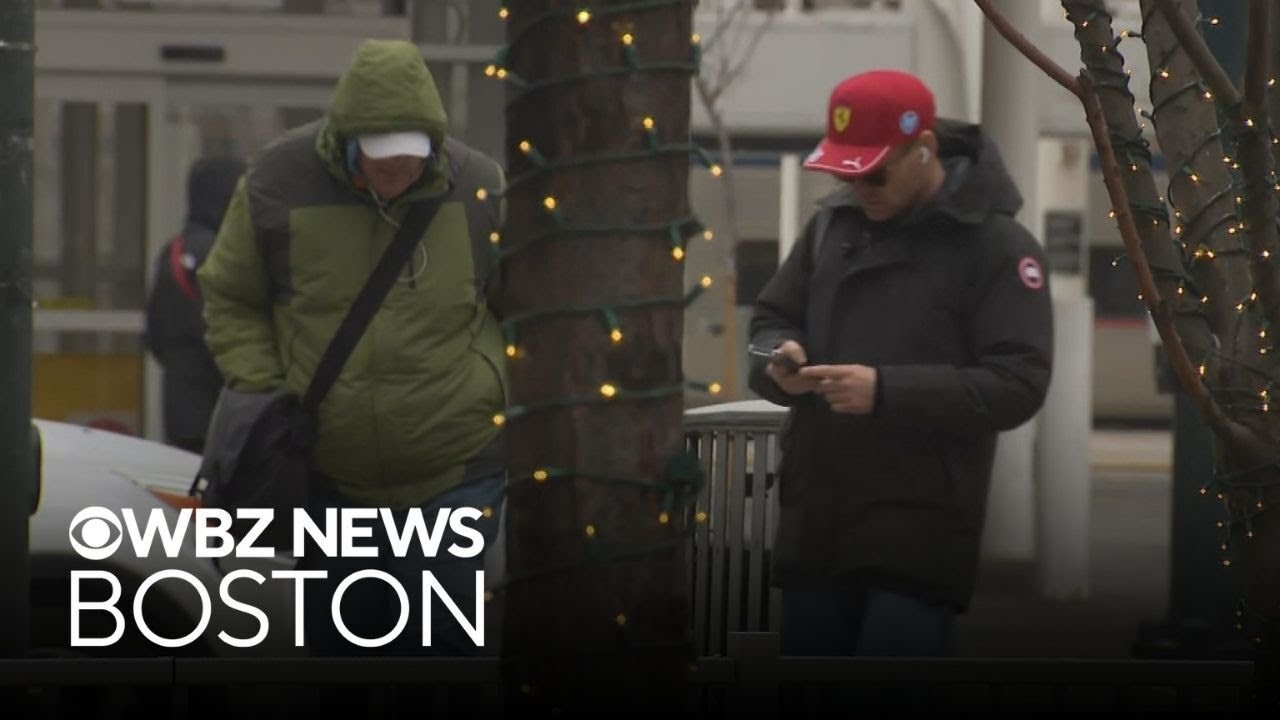 Patriots fans who traveled to Denver for AFC title game unable to escape cold temperatures
