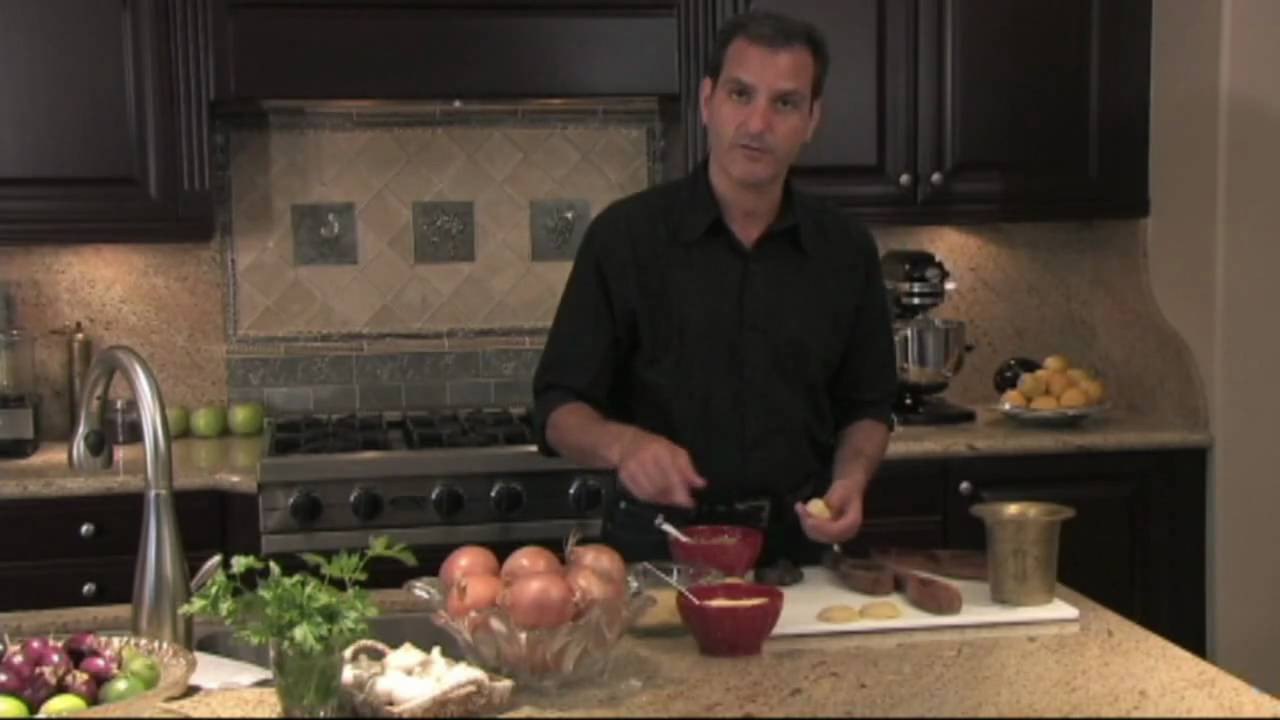 Maamoul - Semolina Date Cookies