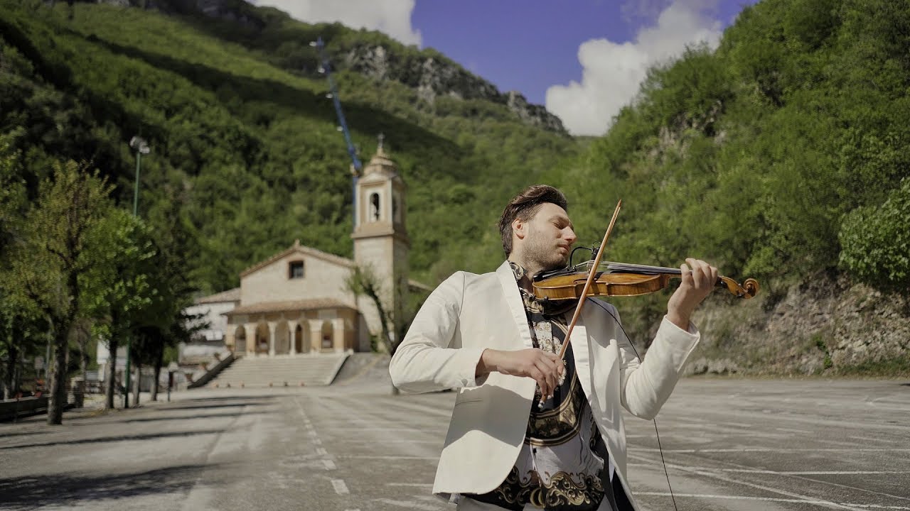 'DISTANT BUT CLOSE' [Violin Concert from Italy 2020] 🇮🇹