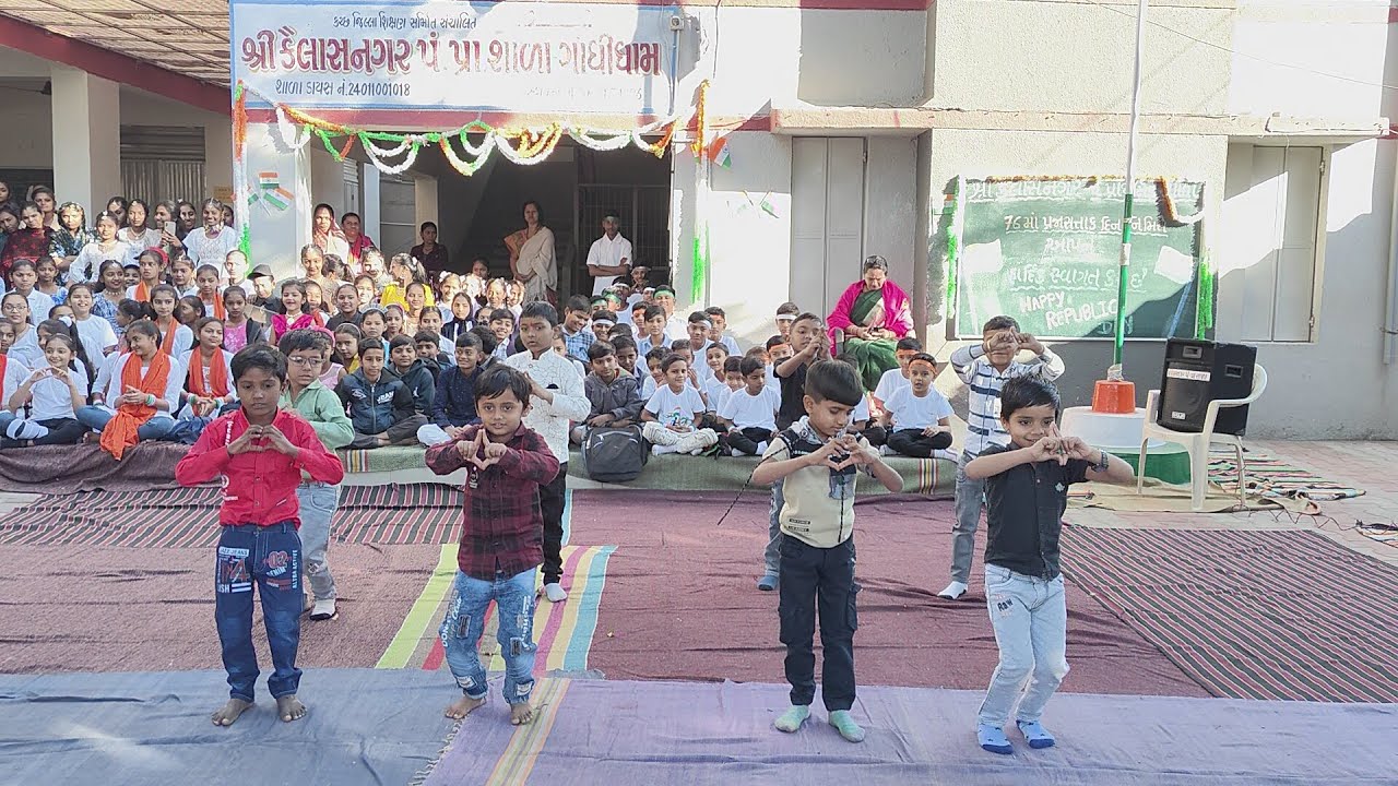 મમ્મી હું તારો હિરો...... ડાન્સ