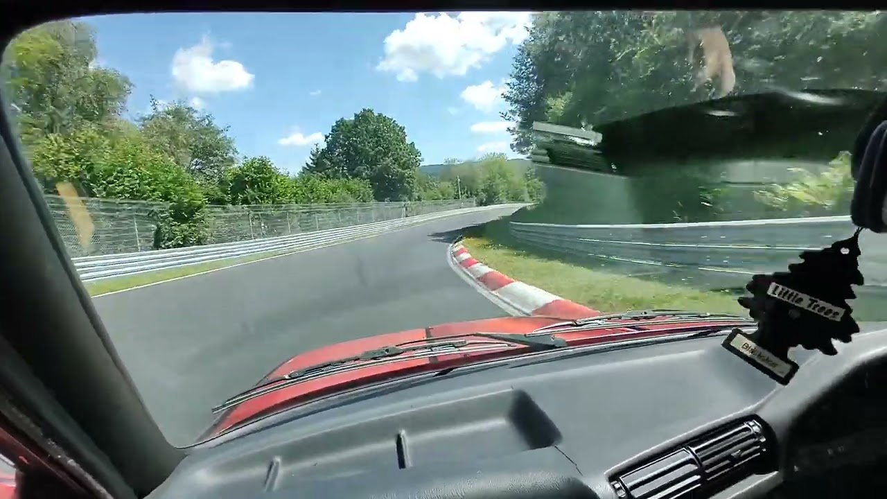Nurburgring nordschleife - fun lap in 1989 BMW E30 325