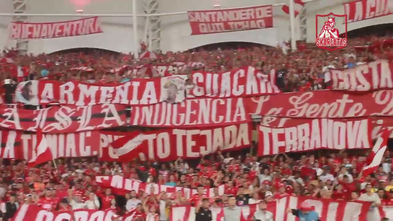 VIDEO  CANTO BARON ROJO SUR  ALENTANDO EN  EL  EX  CLASICO  NO SE  COMO  VOY NO  SE COMO VENGO