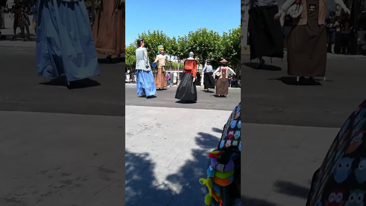 Gigantes y cabezudos Alcalá de Henares Santos Niños 2017
