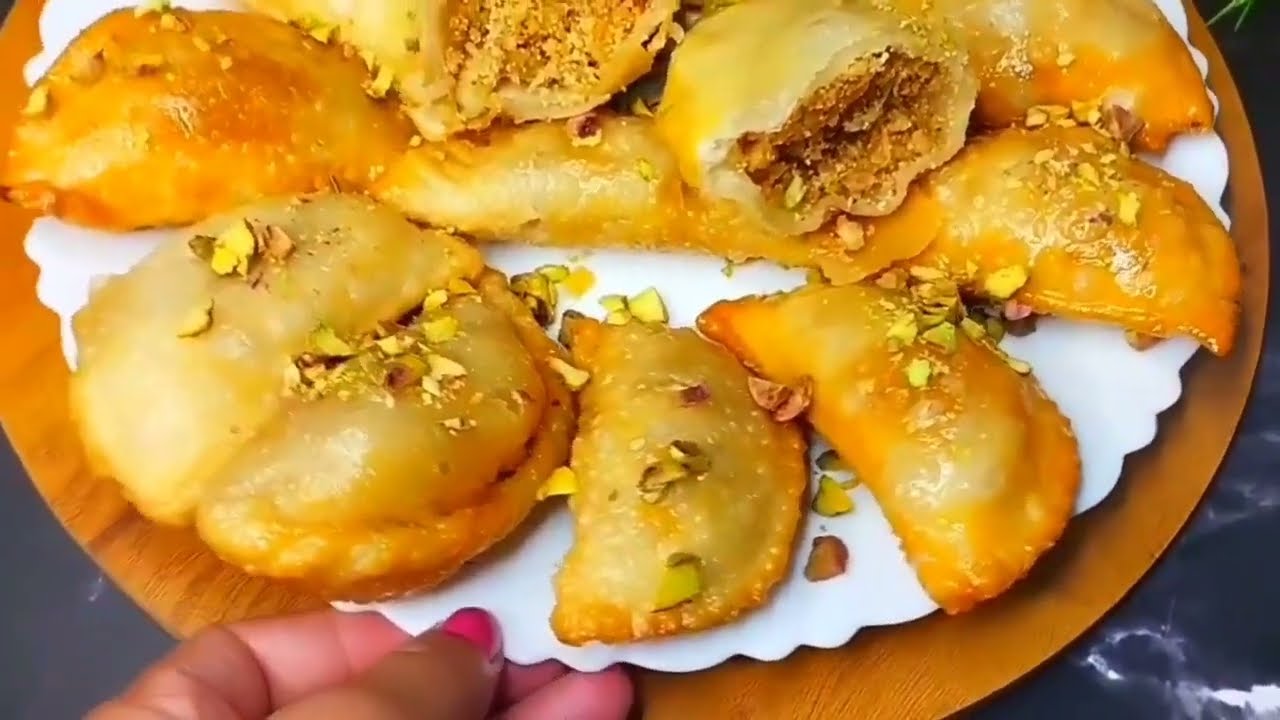 Holi special Gujiya Recipe|गुजिया बनाने का परफेक्ट तरीका| Mawa Gujiya Recipe #gujiya #holispecial 