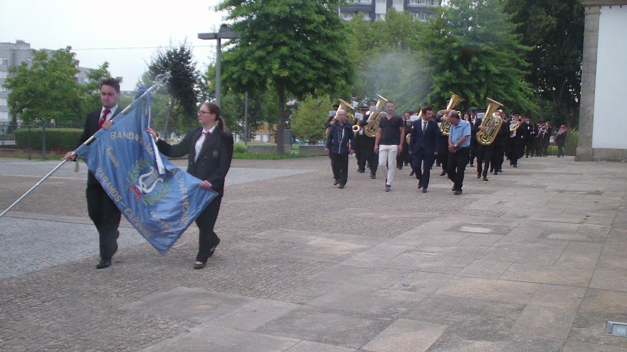Banda União Musical Paramense (Maestro: Rubén Castro) Marcha ALVARÃES EM FESTA de Valdemar Sequeira