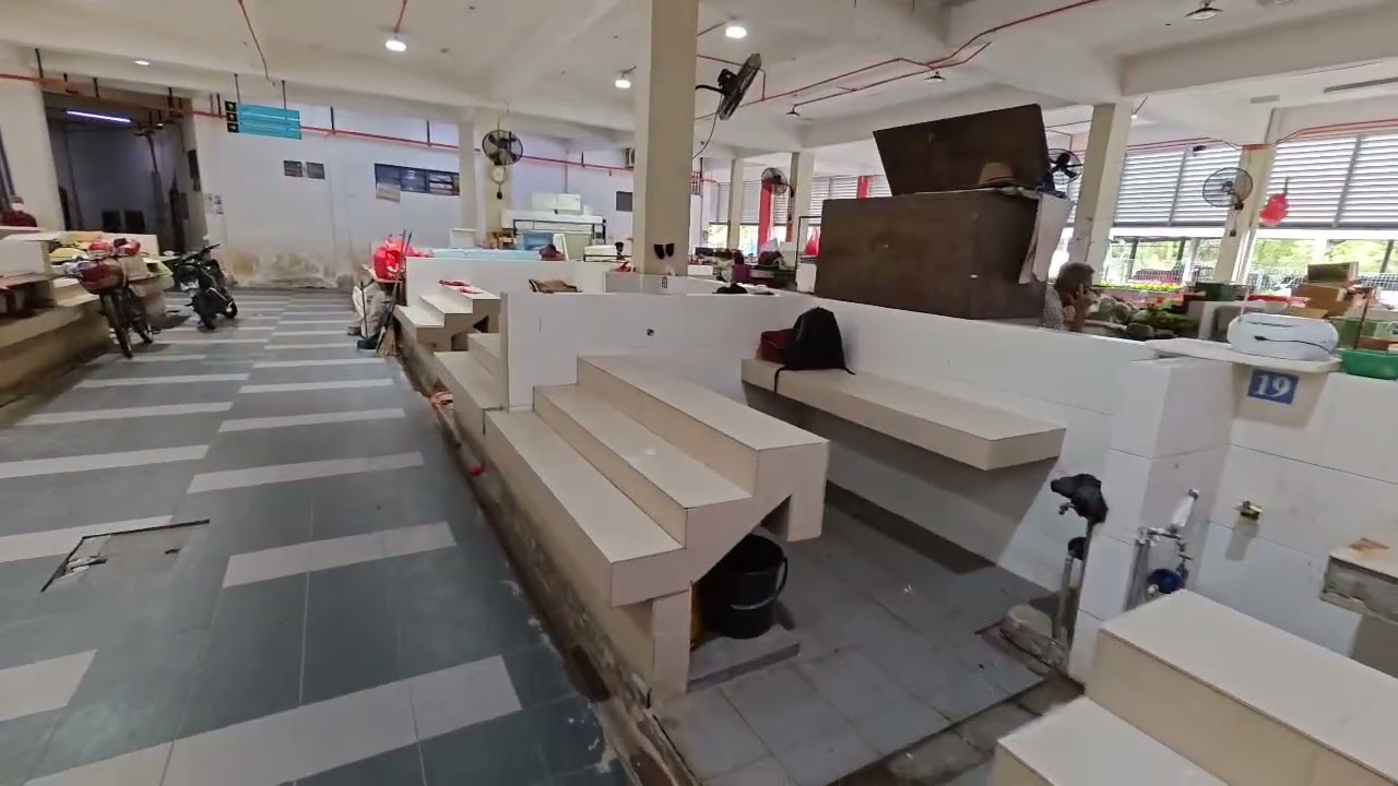 柔佛人头条｜昔日抢手 今乏人问津 峇株公市五分一摊档商店空置