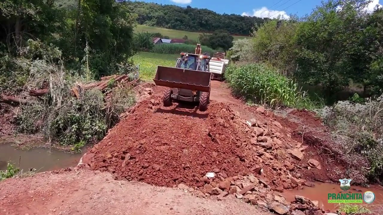 Secretaria de Obras e Urbanismo conclui obra de ponte na comunidade de São João