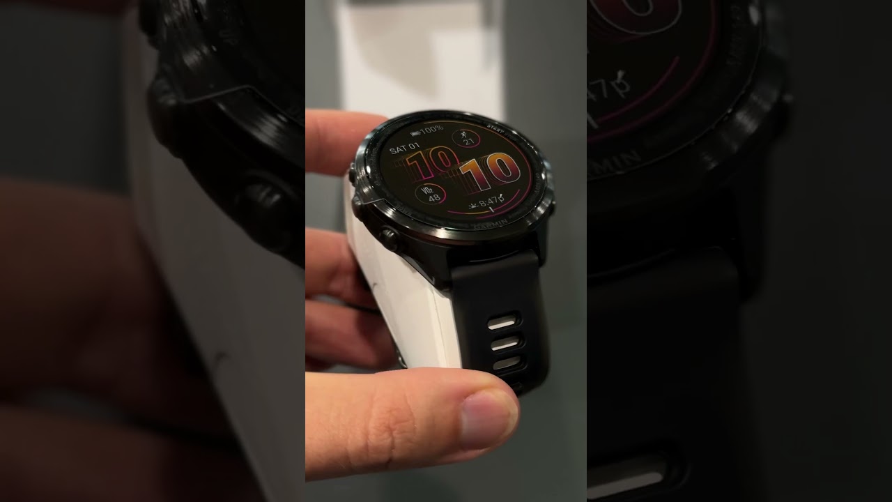 Unboxing Garmin Forerunner&reg; 570