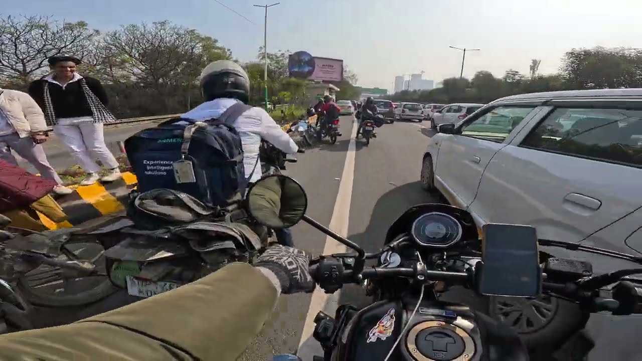 Moto Vlog 112 - Noida Expressway | Harley Davidson X440 Ride Review