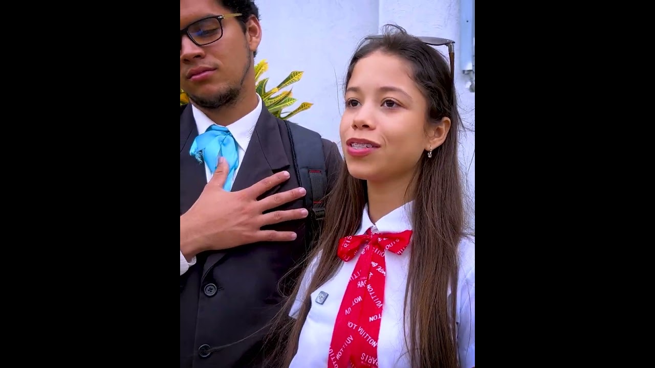 Jovencita Millonaria menospreciaba a mujer indígena hasta que recibió esta lección