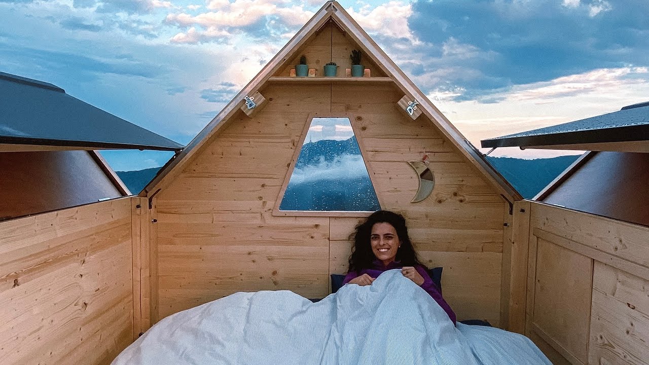 Dormiamo in una casa con tetto apribile (idea geniale)