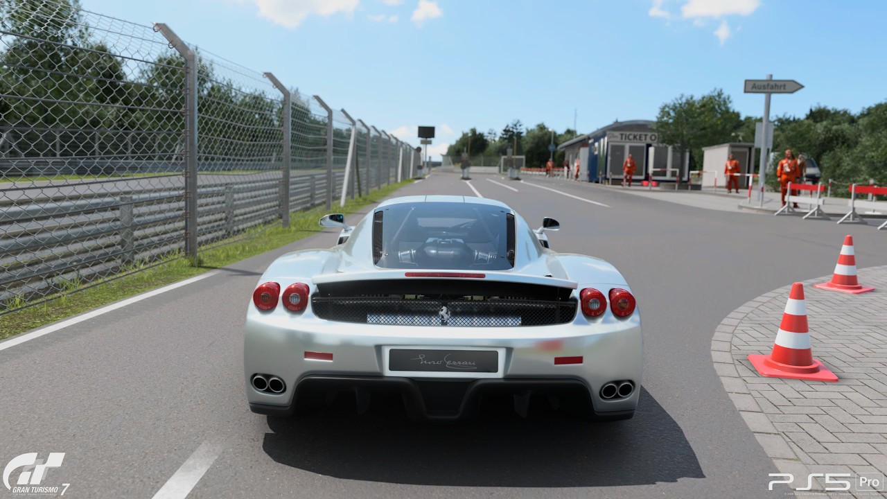 Gran Turismo 7 | Ferrari Enzo '02 - Nürburgring Nordschleife Tourist [4K PS5Pro]