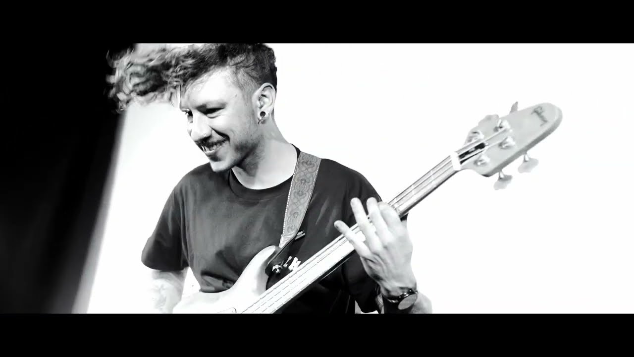 RONKER- Fear :) Live
