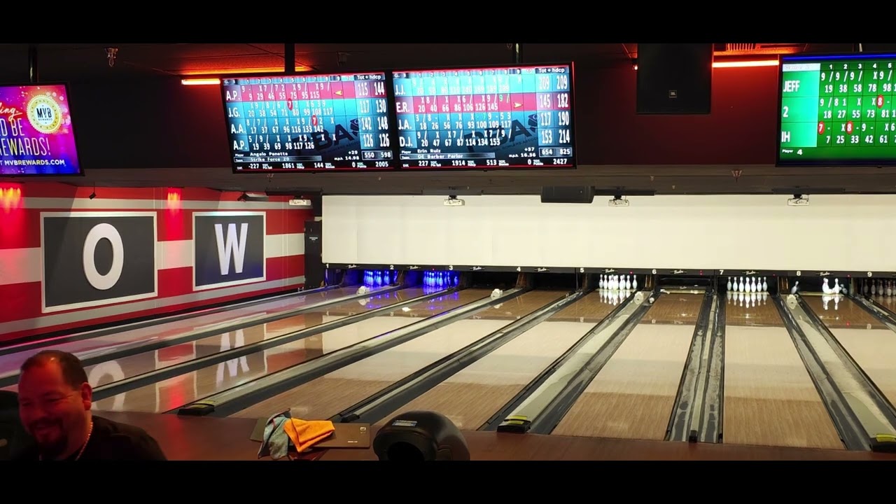 Veteran Bowler Jose Jauregui From Key Stone Del Rio Lanes Makes His Debut At Montebello Bowlero