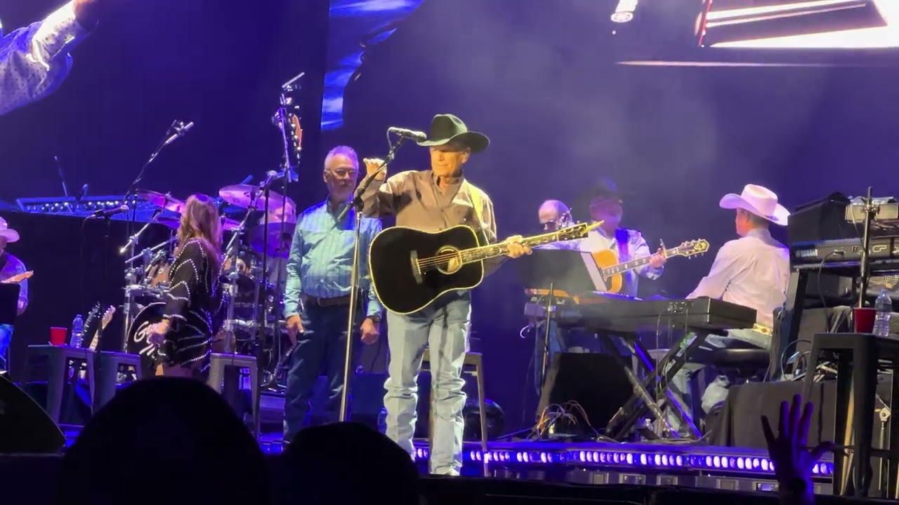 George Strait - “She'll Leave You With A Smile” at MetLife Stadium East Rutherford, NJ