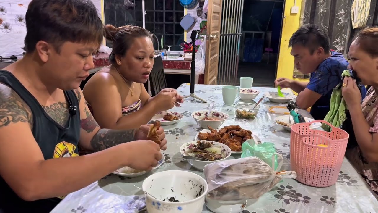 MUKI MASAK KEPAK AYAM GORENG KRISPI // LAMBAT MAKAN MALAM SIANG HARI BANYAK KERJA //