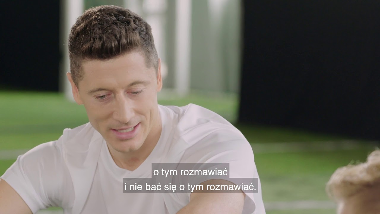 Robert Lewandowski | Szybka piłka: Piłka | Cartoon Network