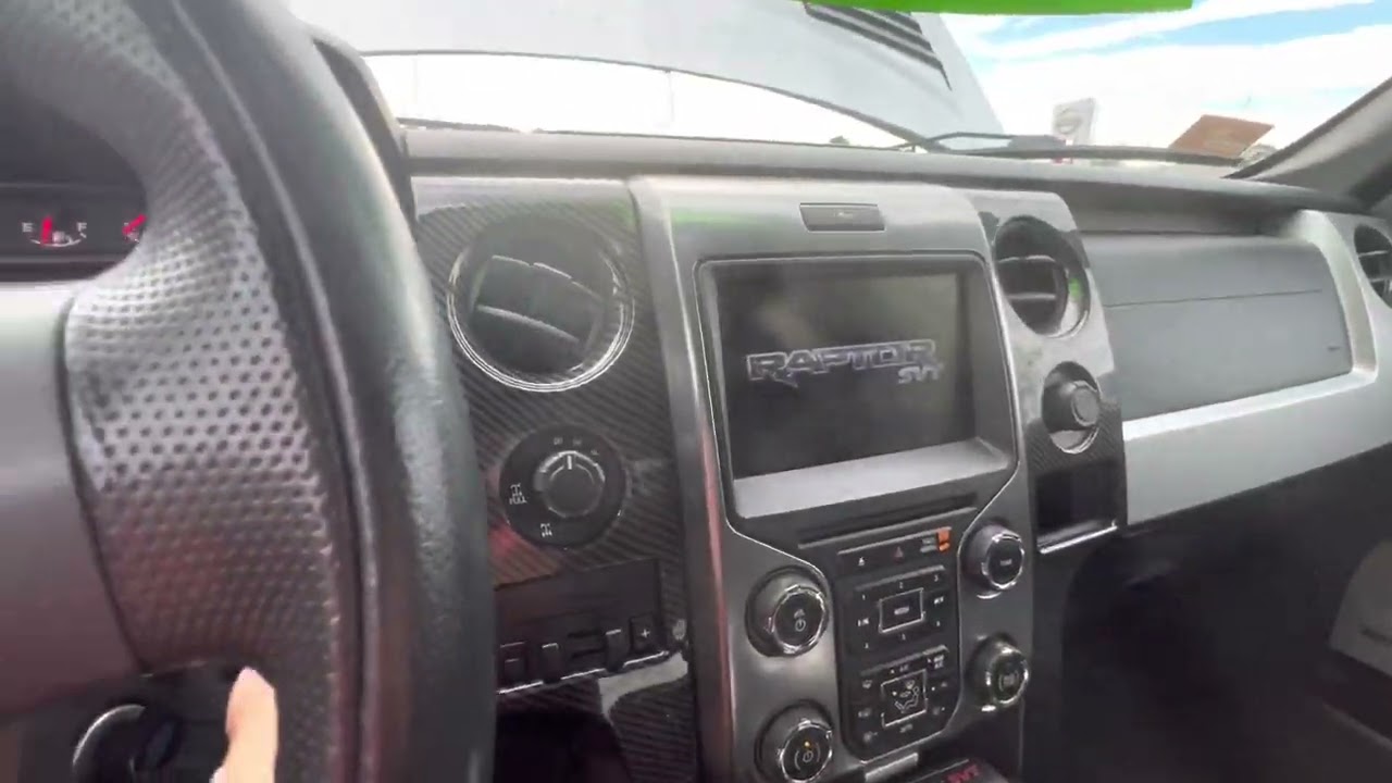 2013 Ford F-150 SVT Raptor 6.2L V8 Startup