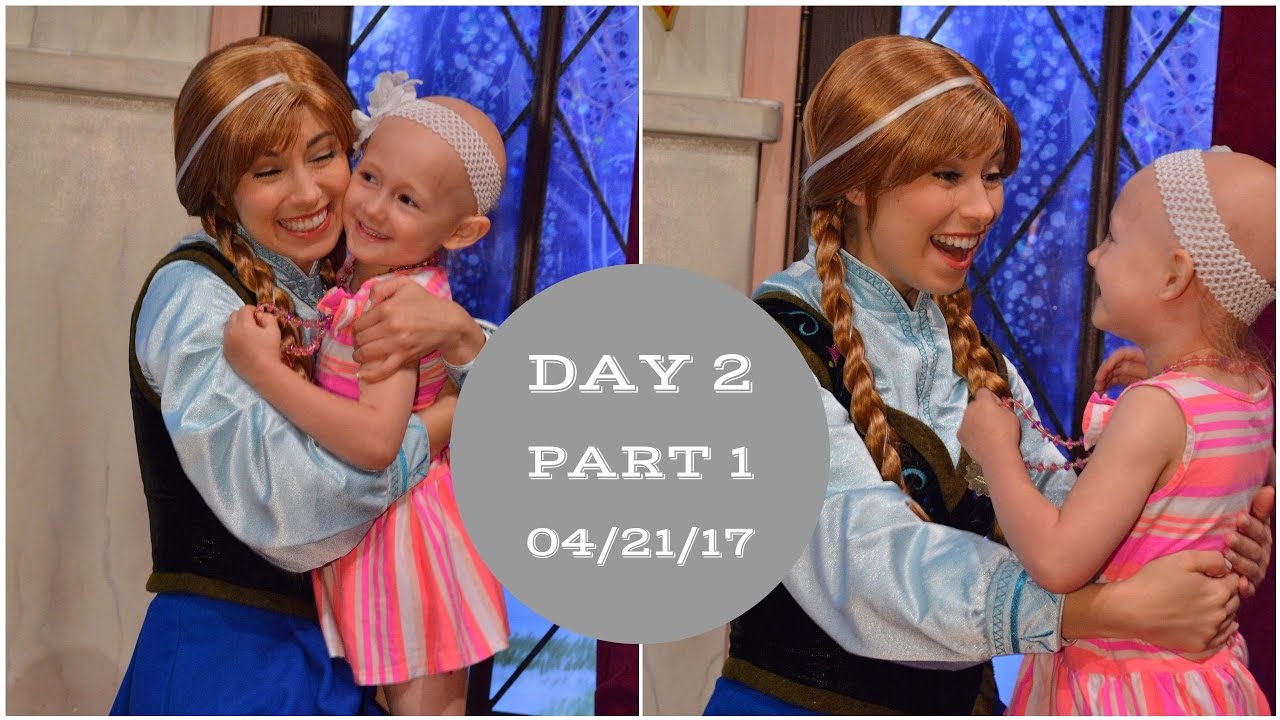 Getting warm hugs from Anna & Elsa! | Disneyland vlog #18