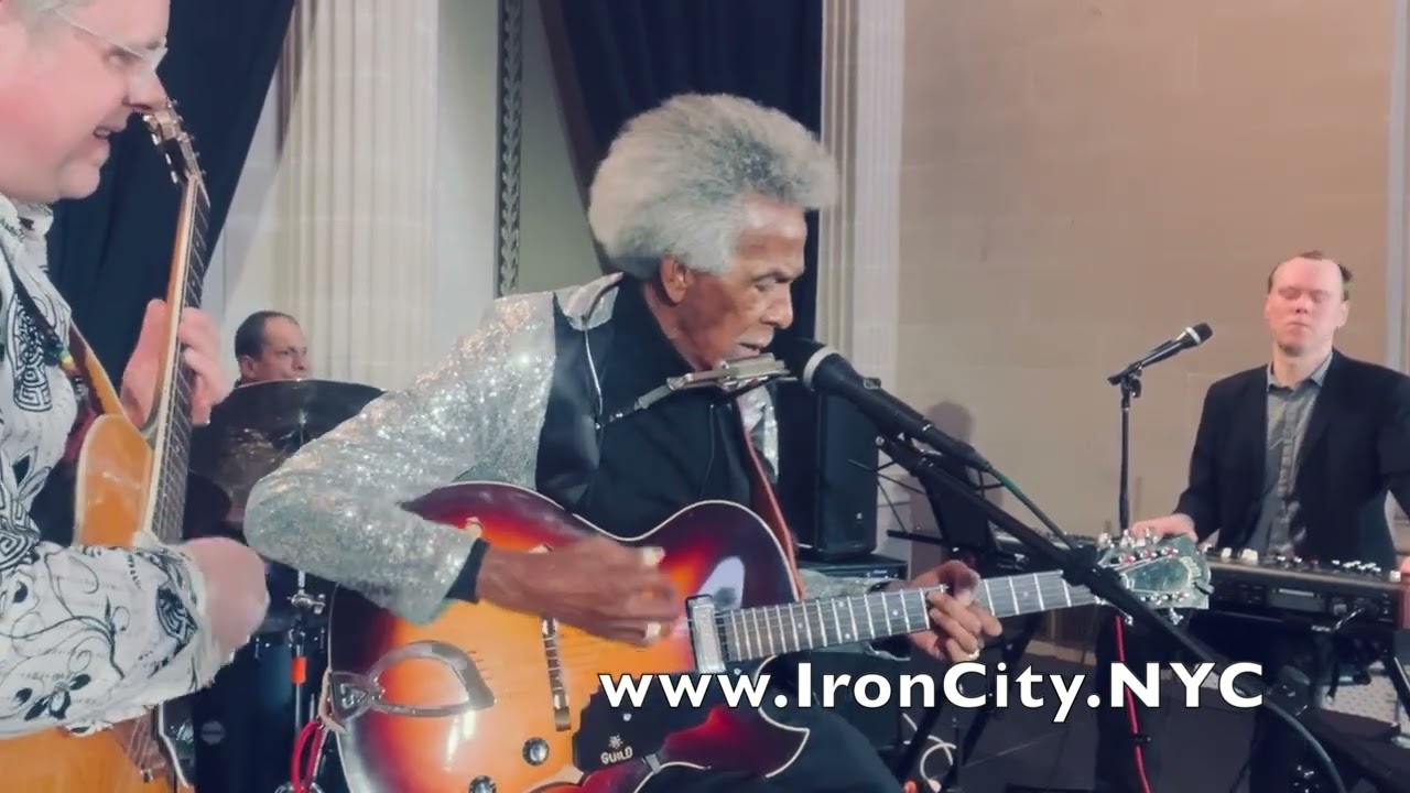 Tell Me Babe: Charlie Apicella & Iron City ft. Lil' Jimmy Reed