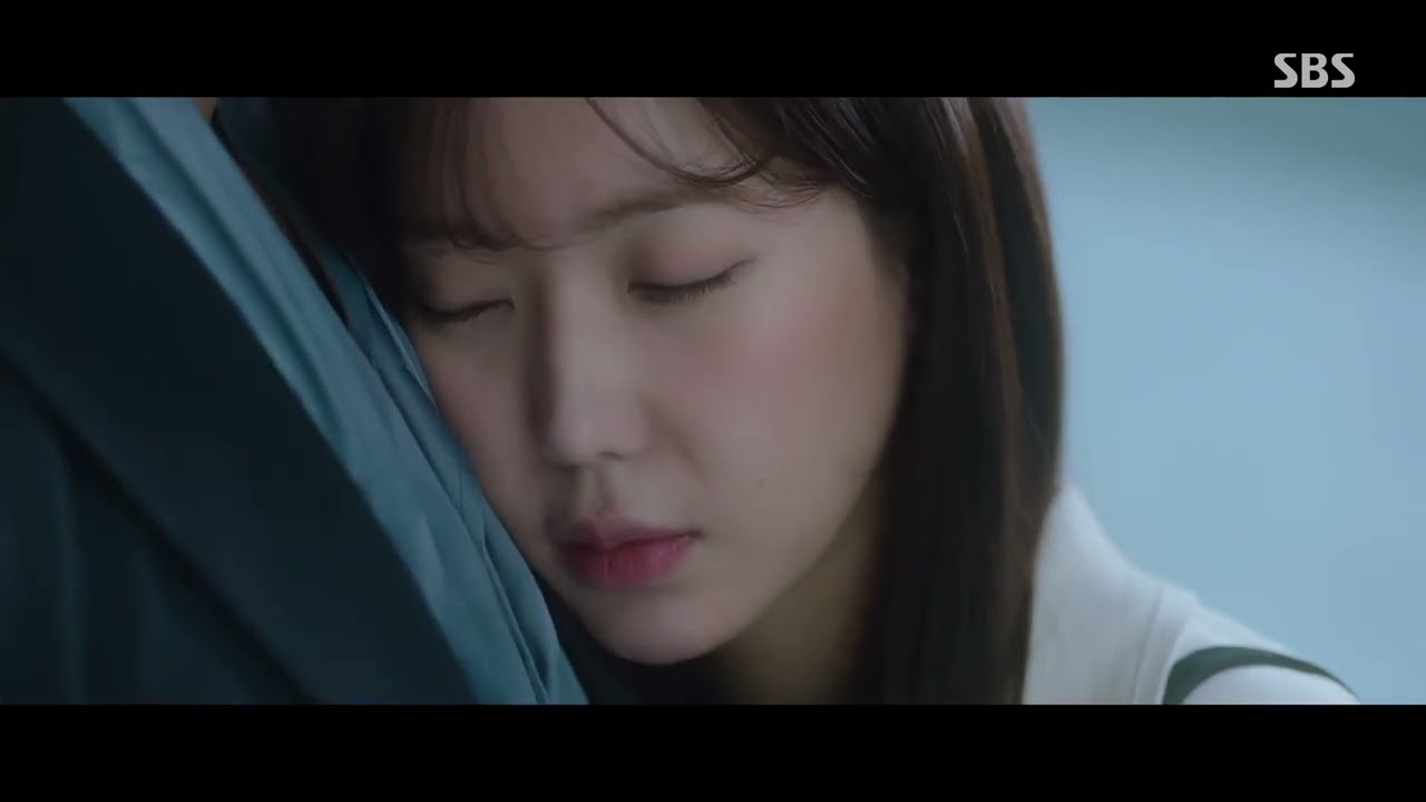 Woori the Virgin ep.2 -  She falls into his arms.
