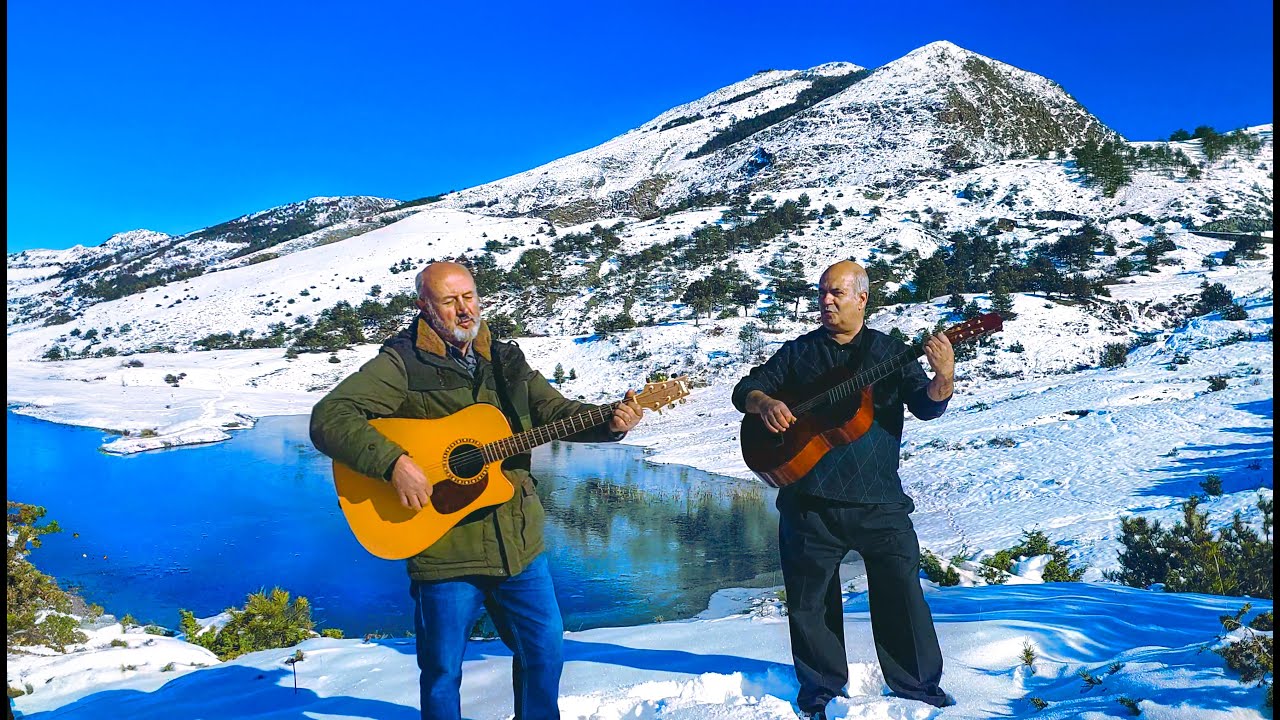 Dëbora zbardhi malet me serenatat e bukura Korçare 🎸❄️ Live nga kordat e qytetit