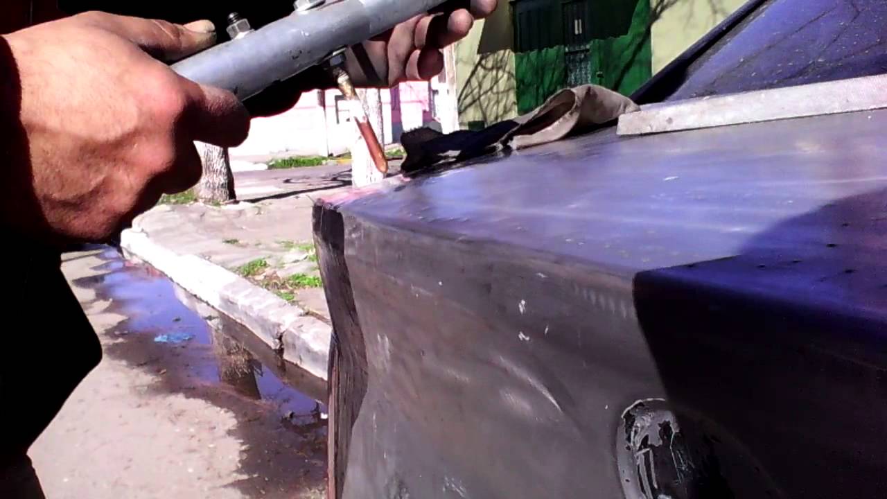 Herramientas chapistas - M&aacute;quina Sacabollos - Reparaci&oacute;n de carrocerias automotor CG Industrial