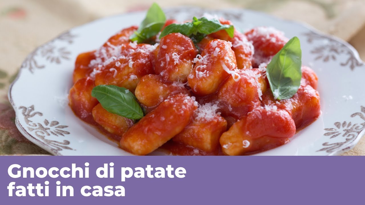 GNOCCHI DI PATATE FATTI IN CASA - Ricetta perfetta!